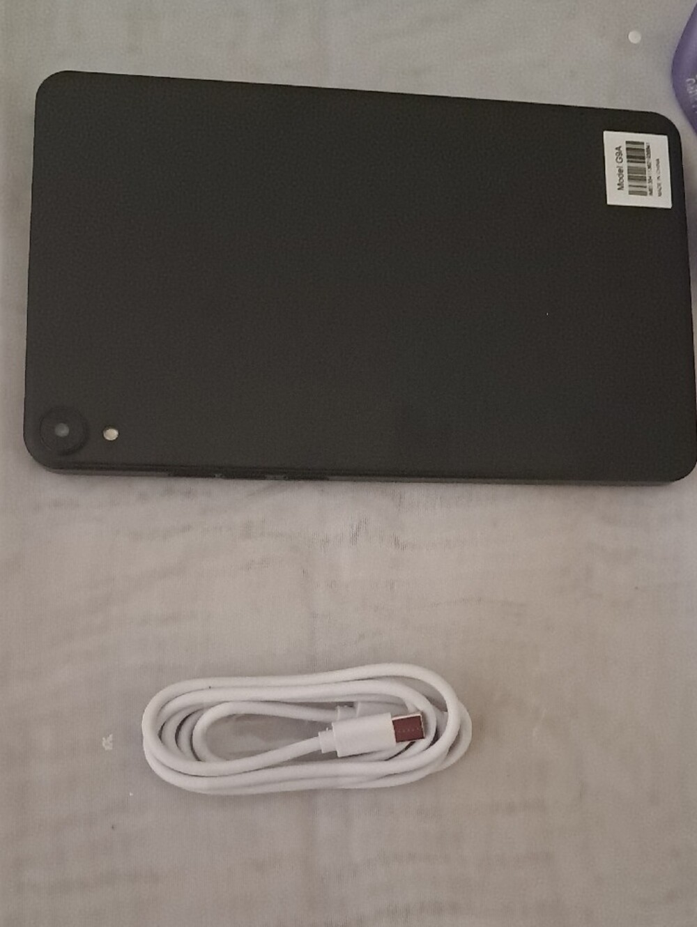 7 Inch Android Tablet With Mint Green Silicone Tablet Case & Accessories - Picture 4 of 13